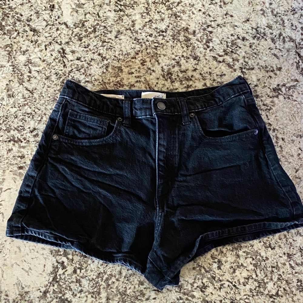 Universal Thread Women's Black Jean Shorts
